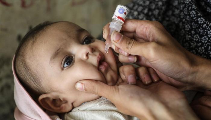 التطعيم ضد شلل الأطفال الحل الوحيد للوقاية