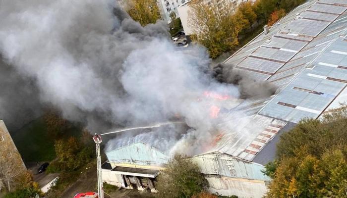  L'incendie de l'entrepôt désaffecté -AFP