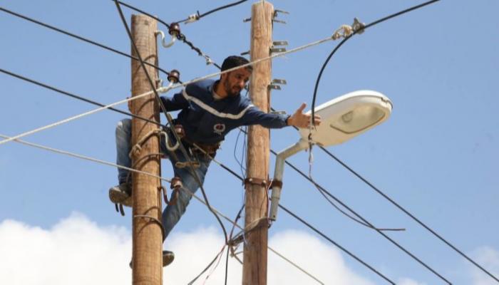 إصلاح الأعطال الكهربائية في ليبيا- أرشيفية