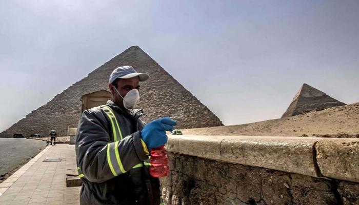 انخفاض أعداد السياح الوافدين إلى مصر بنسبة 62.3%