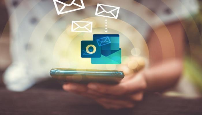 شعار البريد الإلكتروني اوتلوك الخاص بمايكروسوفت