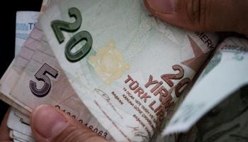 الليرة تدفع ثمن سياسات أردوغان