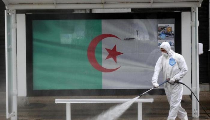 الجزائر تعيد تطبيق إجراءات صارمة بعد دخولها موجة كورونا الثانية