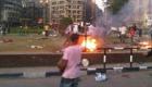 بالفيديو.. مصري يشعل النار في نفسه بميدان التحرير