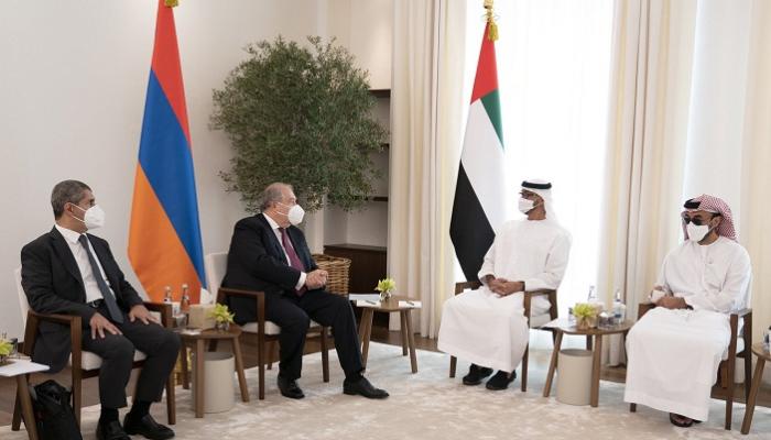 لقاء الشيخ محمد بن زايد آل نهيان ورئيس أرمينيا أرمين ساركيسيان