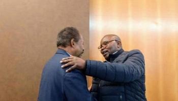 لقاء سابق بين حمدوك وعبد الواحد نور - أرشيفية