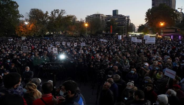 جانب من مظاهرات في أرمينيا للمطالبة باستقالة رئيس الوزراء