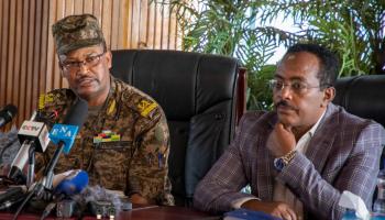 المؤتمر الصحفي للسفير  رضوان حسين والجنرال بولتي تاديسي