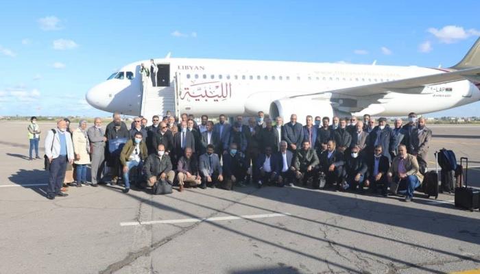 نواب  مقاطعون يغادرون طرابلس في طريقهم إلى المغرب