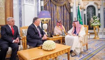 بومبيو خلال لقاء سابق مع الملك سلمان