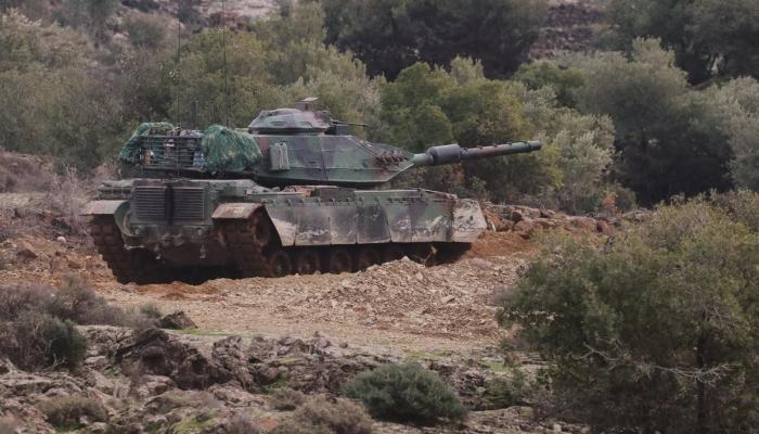 دبابة تركية محترقة في عفرين - أرشيفية