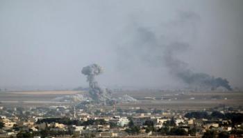 جانب من اشتباكات قوات سوريا الديمقراطية والفصائل التركية بريف الرقة