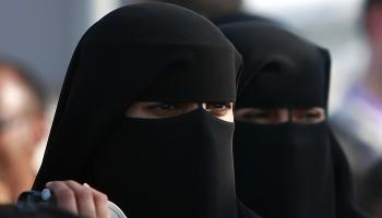 القطريات لا يحصلن على حقوقهن