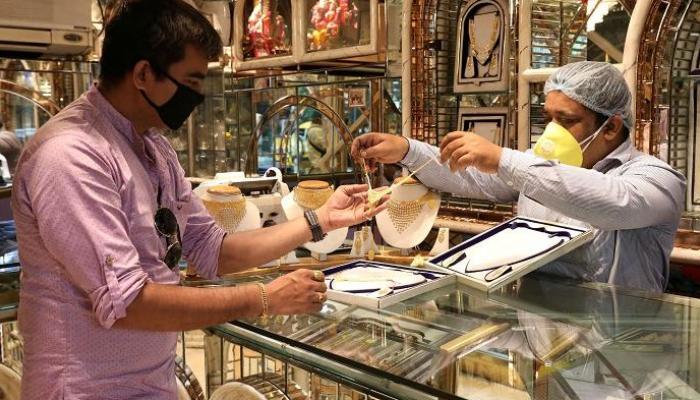 متجر لبيع الذهب - رويترز