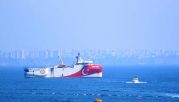 السفينة التركية المثيرة للجدل أوروتش رئيس