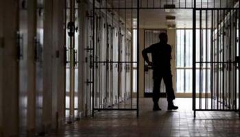 صرخات رعب من زنازين تميم