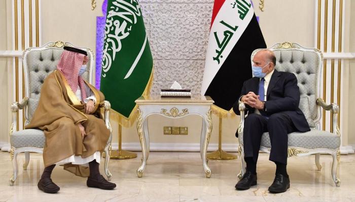 فؤاد حسين والأمير فيصل بن فرحان بن عبدالله