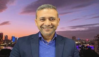 أيمن صالح 