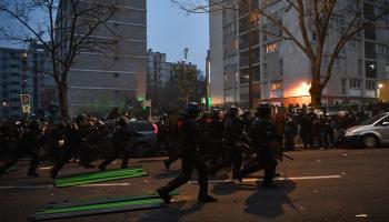 الشرطة الفرنسية اشتبكت مع المتظاهرين - أ.ف.ب