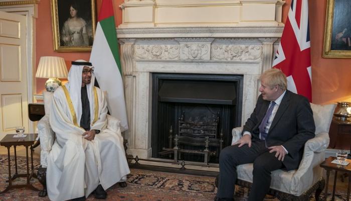 جانب من لقاء ولي عهد أبوظبي ورئيس وزراء بريطانيا
