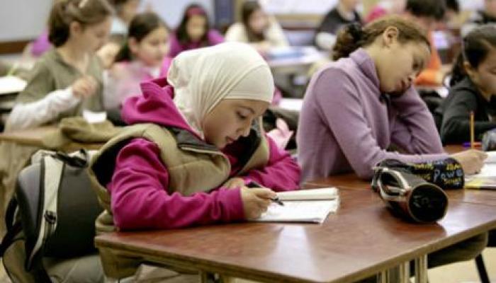 La Cour constitutionnelle autorise le port du voile pour les filles du primaire