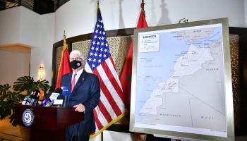 السفير الأمريكي لدى المغرب دايفيد فيشر، خلال المؤتمر بالسفارة الأمريكية