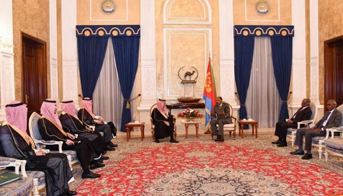 جانب من اللقاء المشترك بين الرئيس الإريتري ووزير الخارجية السعودي
