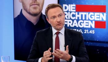 زعيم الحزب الديمقراطي الحر وعضو البرلمان كريستيان ليندنر 