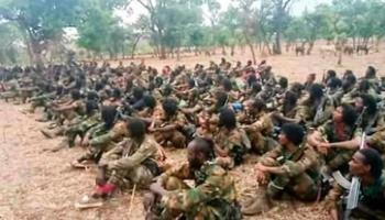 عناصر من جماعة أونق شني المسلحة 