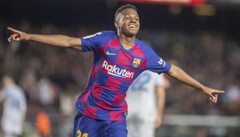 أنسو فاتي مهاجم برشلونة الواعد