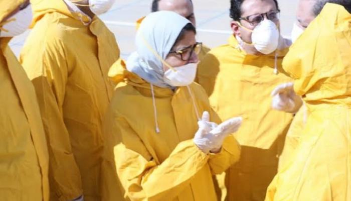 وزيرة الصحة المصرية تتابع إجراءات الحجر الصحي بمطار العلمين