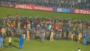 لقطة من لقاء الأهلي والهلال 