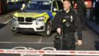 لندن: پولیس نے چاقو سے حملہ کرنے والے ایک شخص کو گولی مار کر کیا ہلاک
