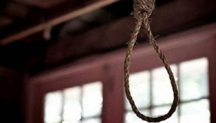 التحقيقات تشير إلى قيام القاتل بشنق نفسه