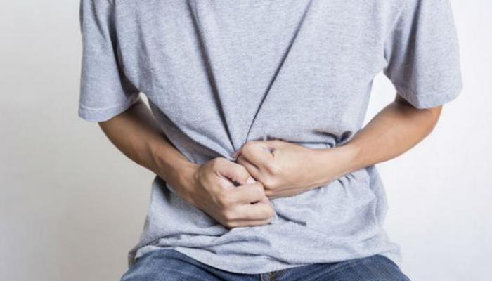 الغشاء البريتوني يتكون من بطانة رقيقة تغلف أحشاء البطن