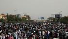 مظاهرات بـ3 ولايات سودانية تطالب بإقالة حكام عينهم البشير 