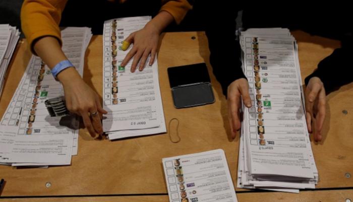 فرز الأصوات بانتخابات أيرلندا التشريعية - رويترز