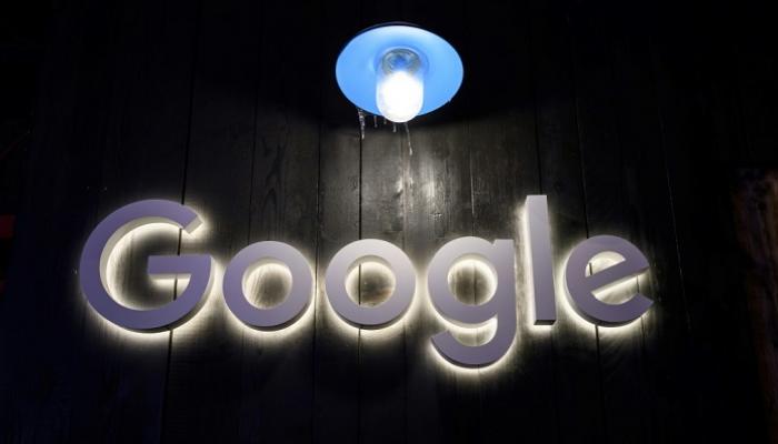 شعار شركة جوجل معروض بمنتدى دافوس يوم 21 يناير 2020