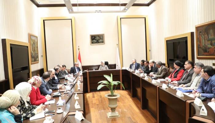 جانب من اجتماع وزيرة الصحة المصرية بقيادات الوزارة الجمعة