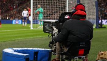 الدوري الإنجليزي بدون تشفير قريبا