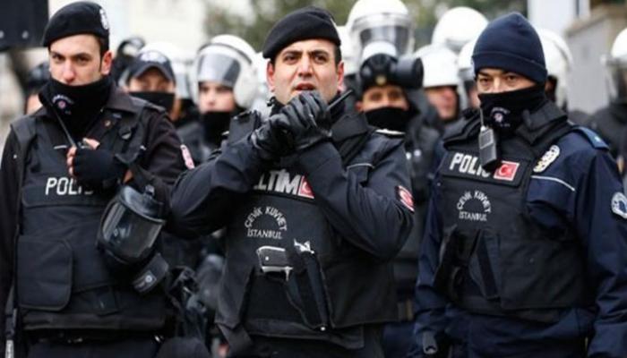 عناصر تابعة للشرطة التركية