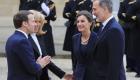 Coronavirus: Macron ne donne pas une poignée de main, ni des bises, lors de l'accueil du roi espagnol