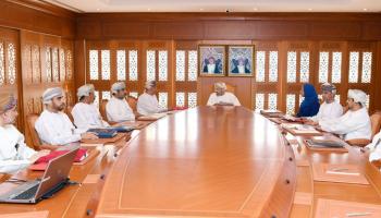 اجتماع اللجنة العليا العمانية المكلفة ببحث تطورات انتشار فيروس كورونا (كوفيد-19)