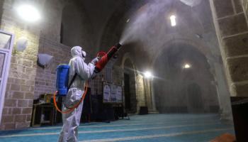 العديد من الدول لجأت لإغلاق المدارس خشية كورونا