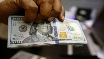 عملات فئة 100 دولار أمريكي