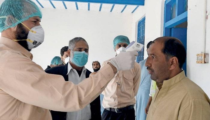 باكستان تسجل 131 حالة جديدة بفيروس كورونا