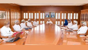 من اجتماع اللجنة العليا المكلفة بمتابعة كورونا في سلطنة عمان