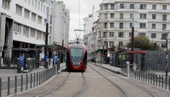 شوارع الدار البيضاء تظهر فارغة بعد إعلان حالة الطوارئ الصحية