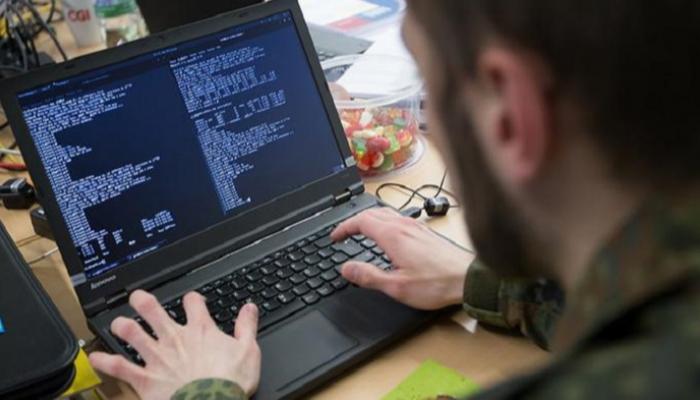 المترجم تلقّى 37 ألف دولار مقابل خدماته