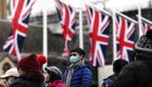 بريطانيا تبحث تشديد عقوبة المخالفين لإجراءات كورونا